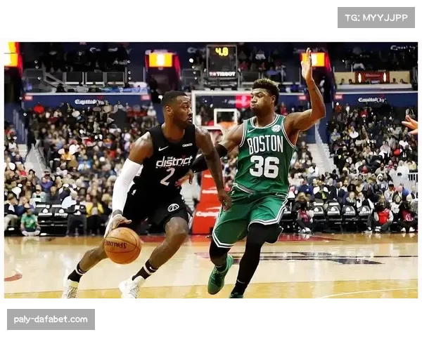 雷迪克称斯玛特攻防两端活跃文森特融入首发体系展现完美契合